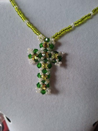 Kreuz mit kette handarbeit - kette,