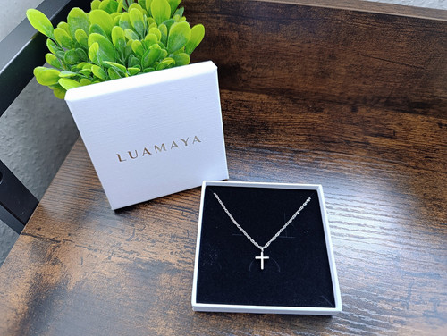 Luamaya saints cross halskette - saints,