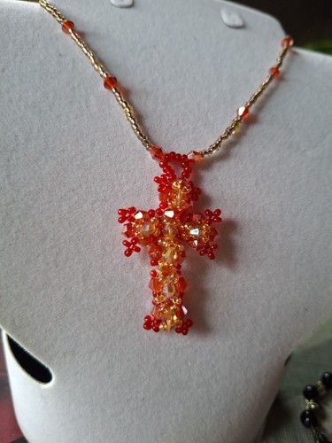 Kreuz mit kette - kreuz,