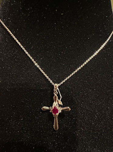 Kreuz anhänger mit ovalem - kreuz-anhänger,